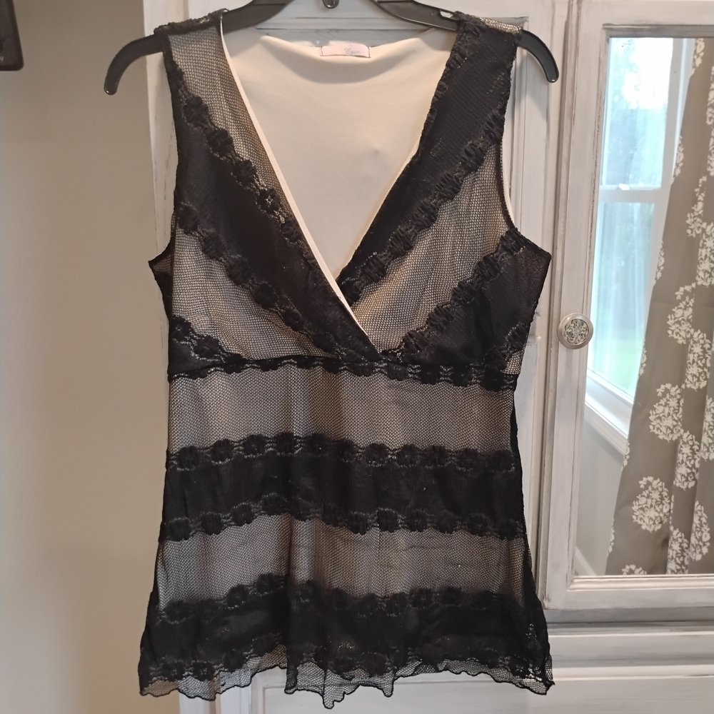 Black Lace Sleeveless Top
